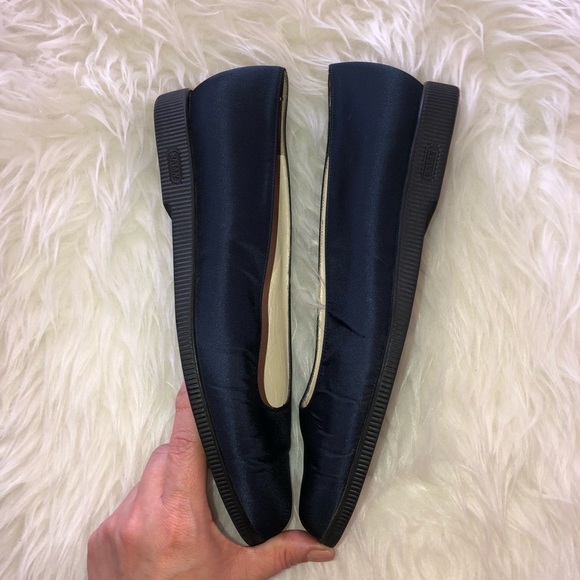 BALLY Navy Almond Toe Navy Blue Flat Shoes Sz 9 - Picture 3 of 8